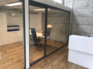 AUTMIND-GLASS-3-2048x1536